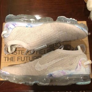 Nike Vapormax Size: 11.5 (Worn Only Once) Condition: New (With Box)